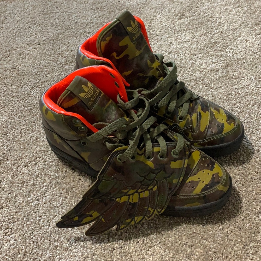 Limited edition camo shoe. Jeremy Scott x adidas